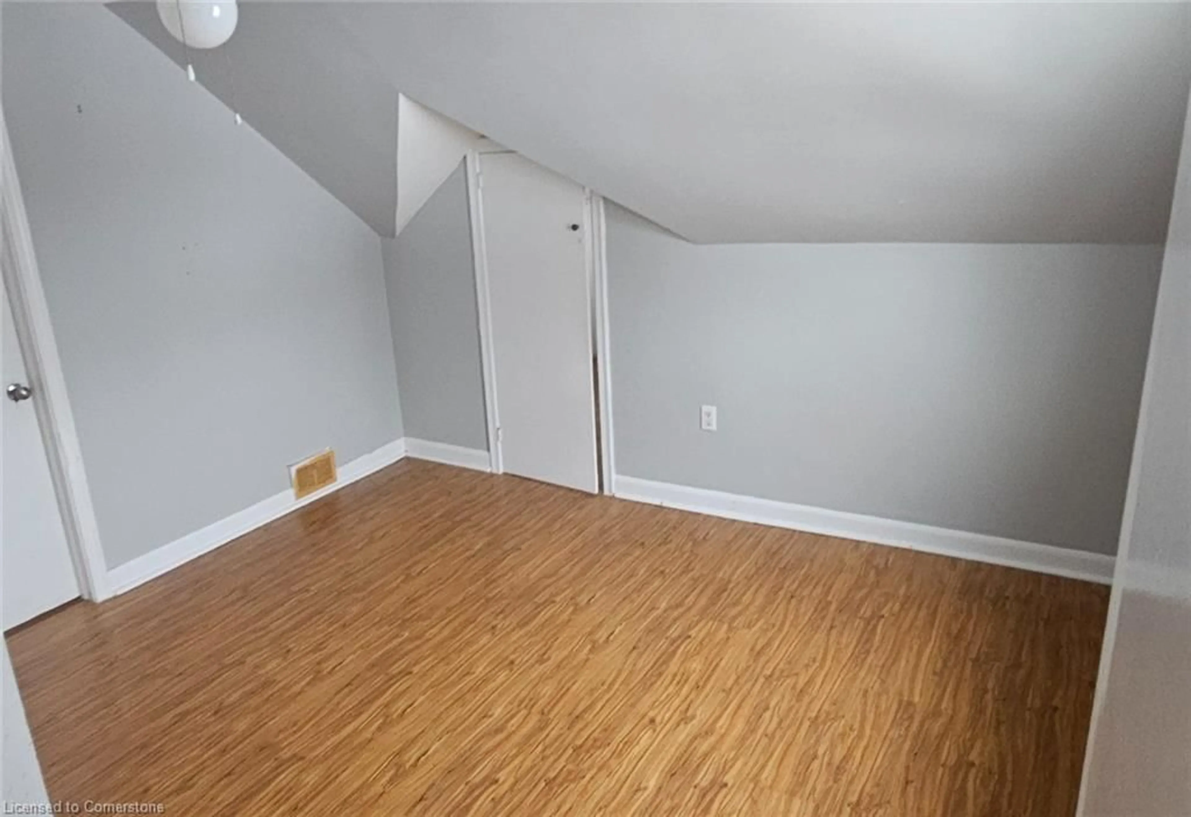 A pic of a room, wood floors for 133 Lyons Ave, Welland Ontario L3B 1M3