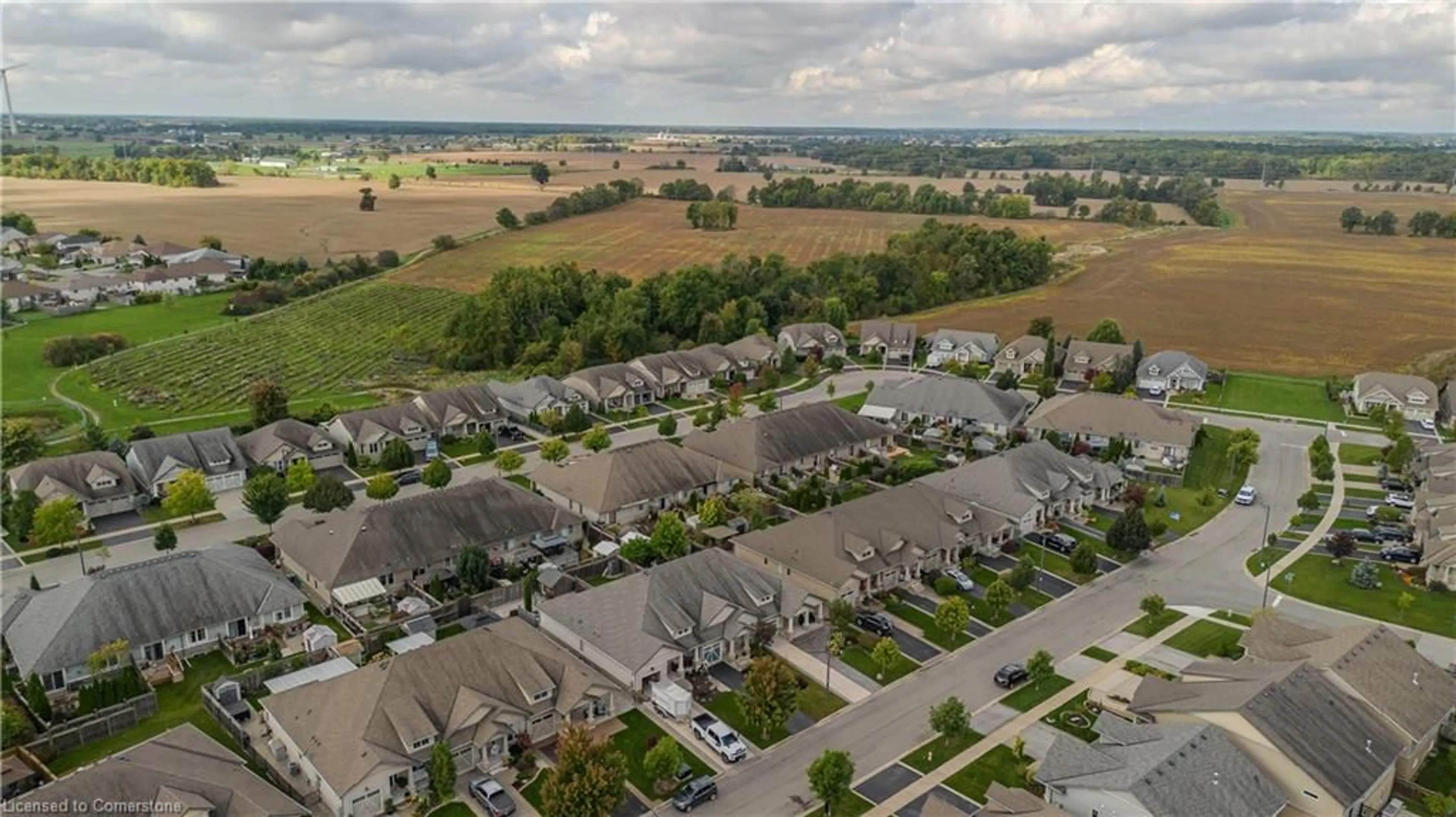 A pic from exterior of the house or condo, the street view for 24 Manorwood Dr, Smithville Ontario L0R 2A0