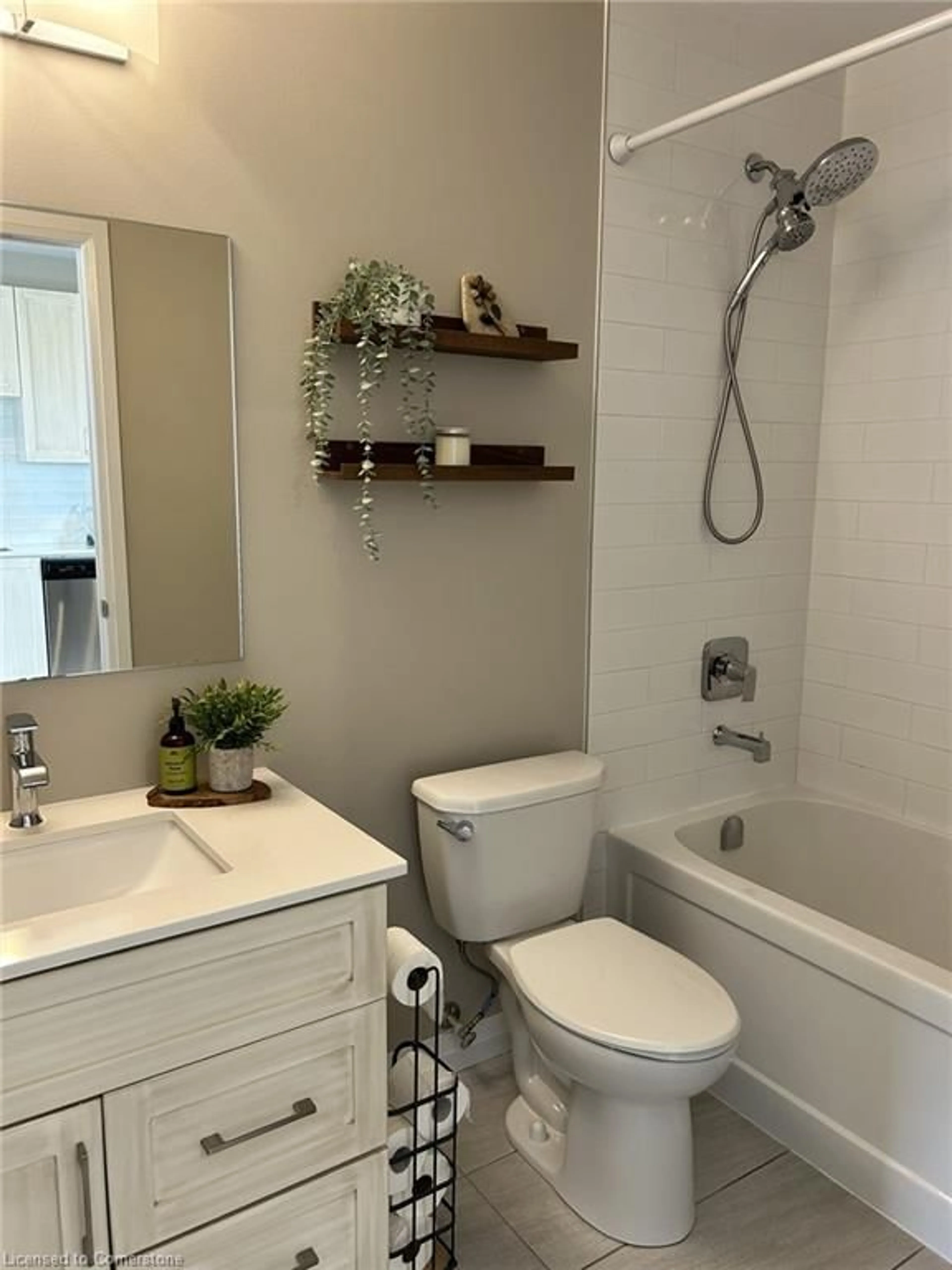 Contemporary bathroom, ceramic/tile floor for 104 Garment St #1702, Kitchener Ontario N2G 0C8