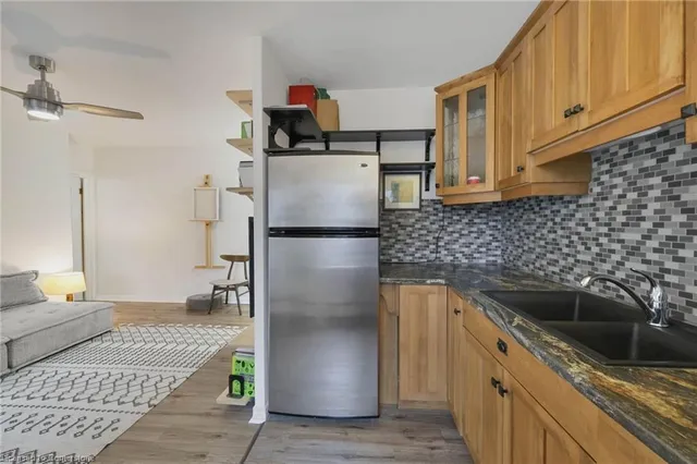 Additional property image - 40 Robinson St Unit 407