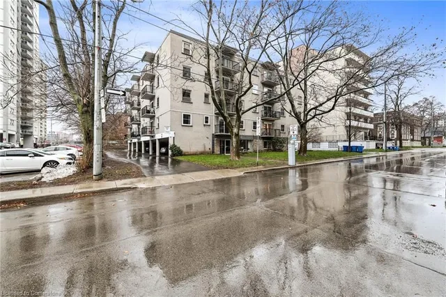 Additional property image - 40 Robinson St Unit 407