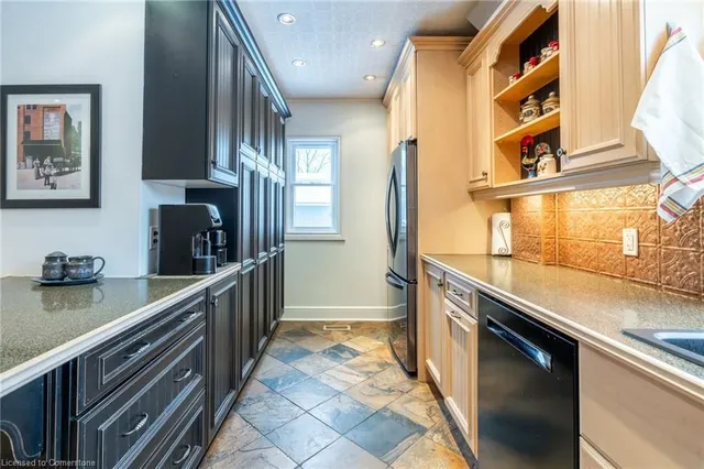 Additional property image - 1304 Brock Rd