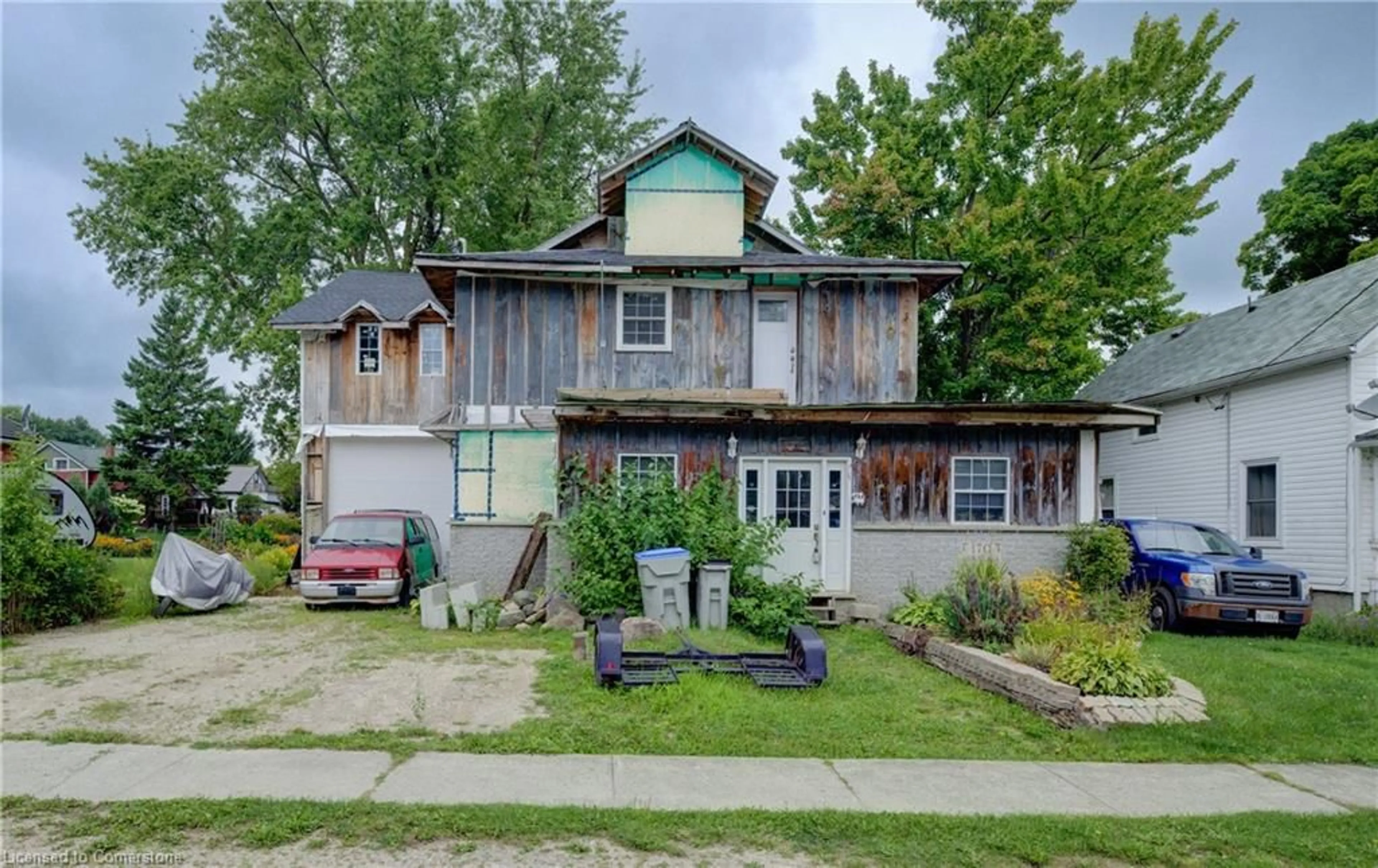 Frontside or backside of a home, the street view for 170 King St, Atwood Ontario N0G 1B0