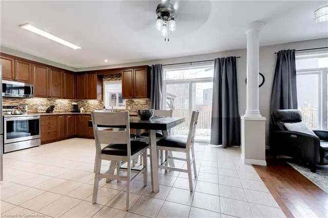 Additional property image - 12 Edgecroft Cres