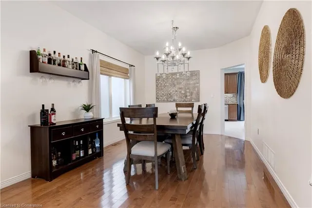 Additional property image - 12 Edgecroft Cres