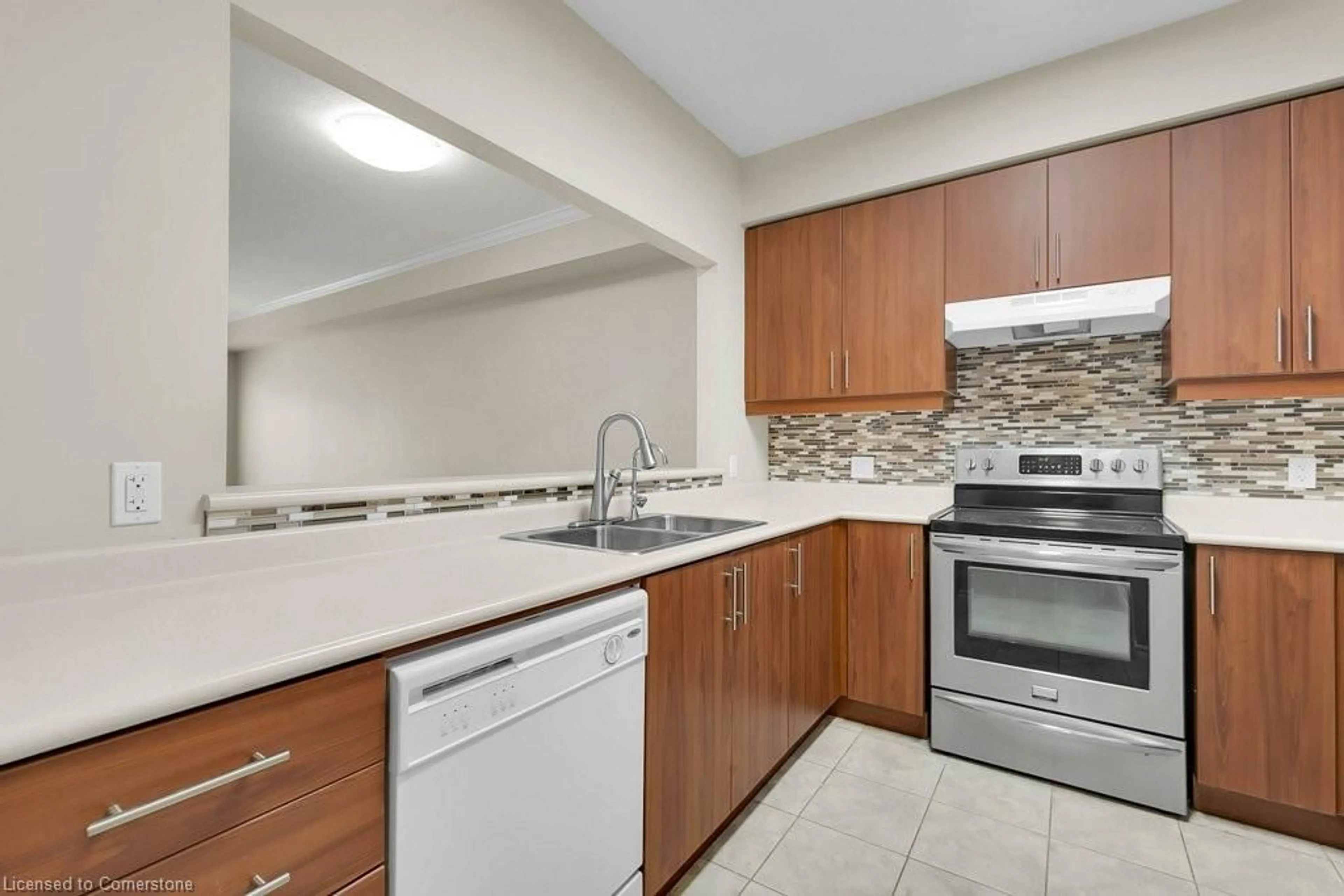 Standard kitchen, unknown for 760 Woodhill Dr #219, Centre Wellington Ontario N1M 3W5