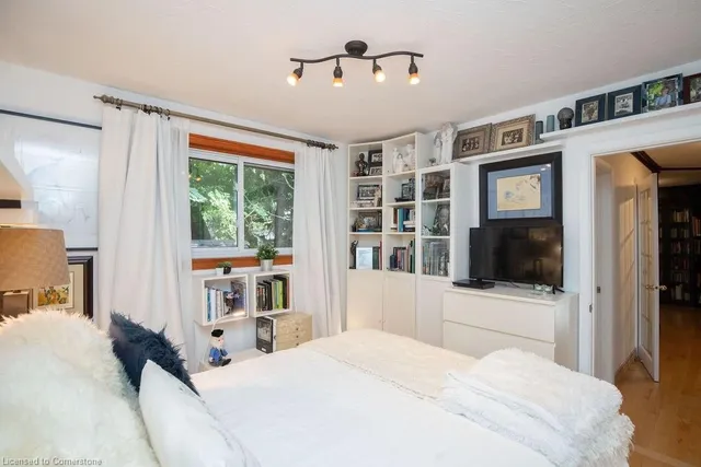 Additional property image - 341 Clarendon Dr