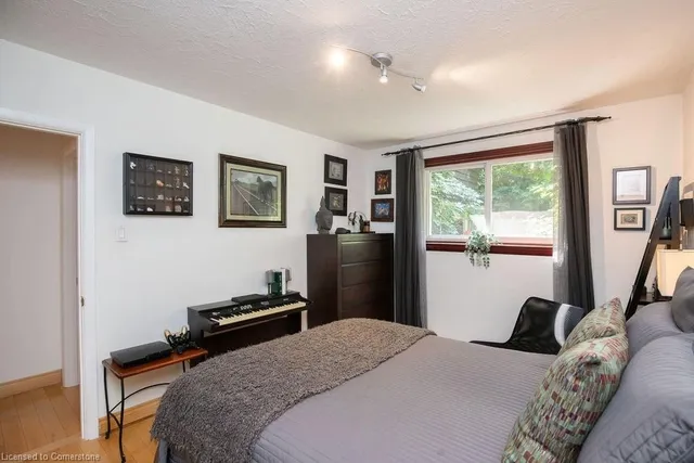 Additional property image - 341 Clarendon Dr