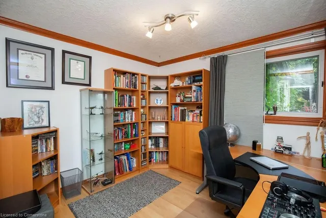 Additional property image - 341 Clarendon Dr