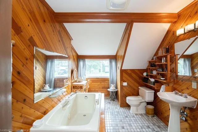 Additional property image - 341 Clarendon Dr