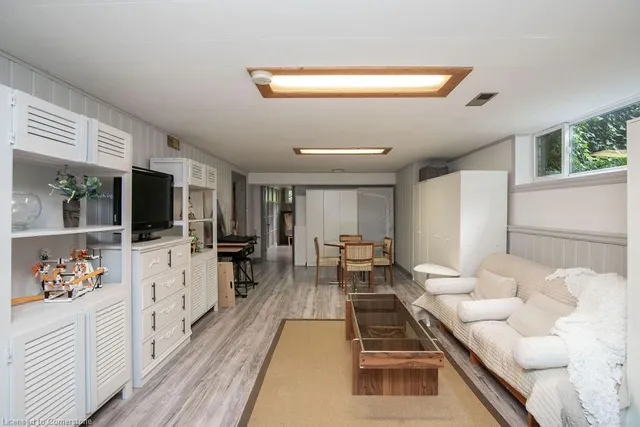 Additional property image - 341 Clarendon Dr