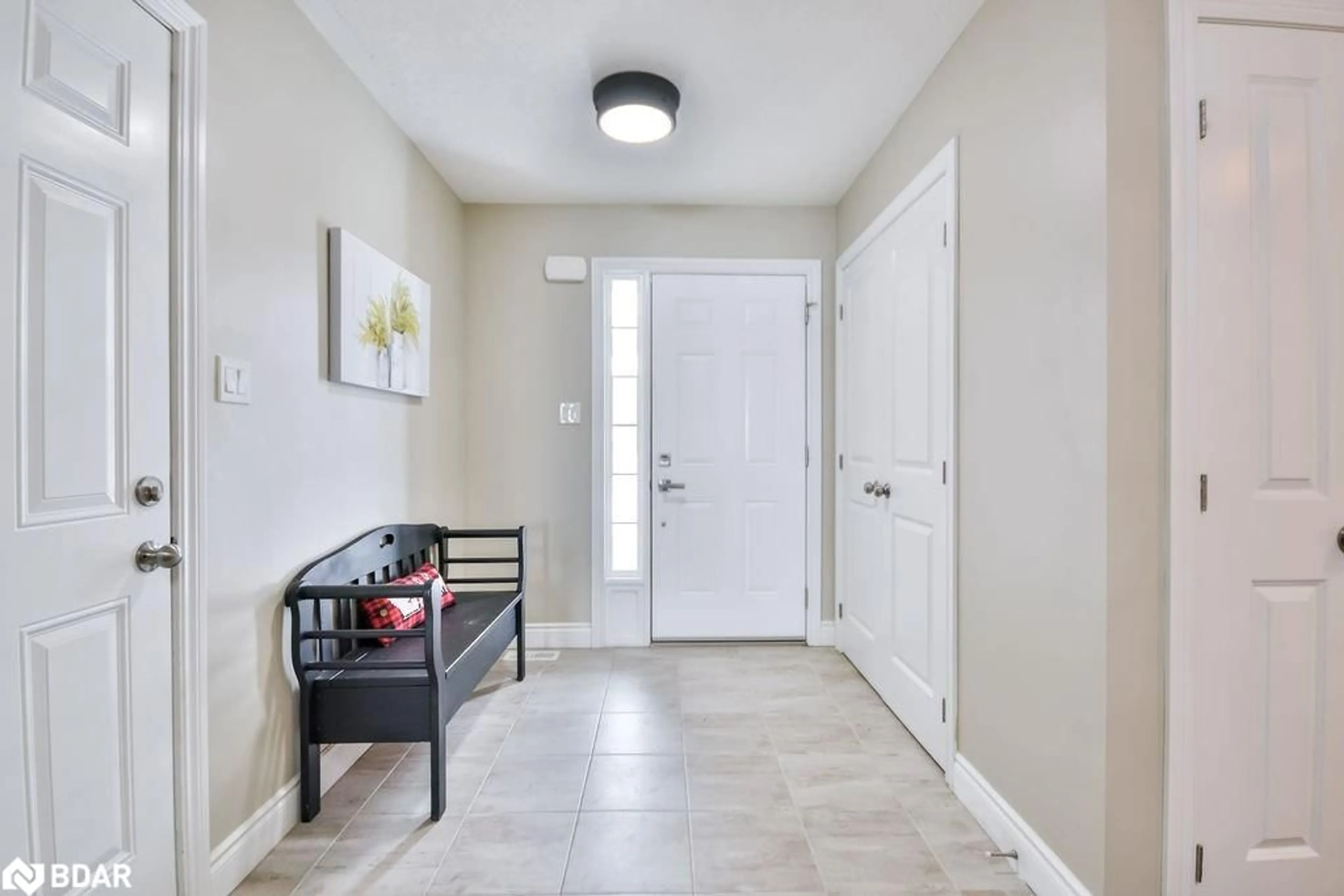 Indoor entryway for 36 Hunter Ave, Victoria Harbour Ontario L0K 2A0