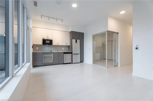 Additional property image - 415 Main St Unit 104