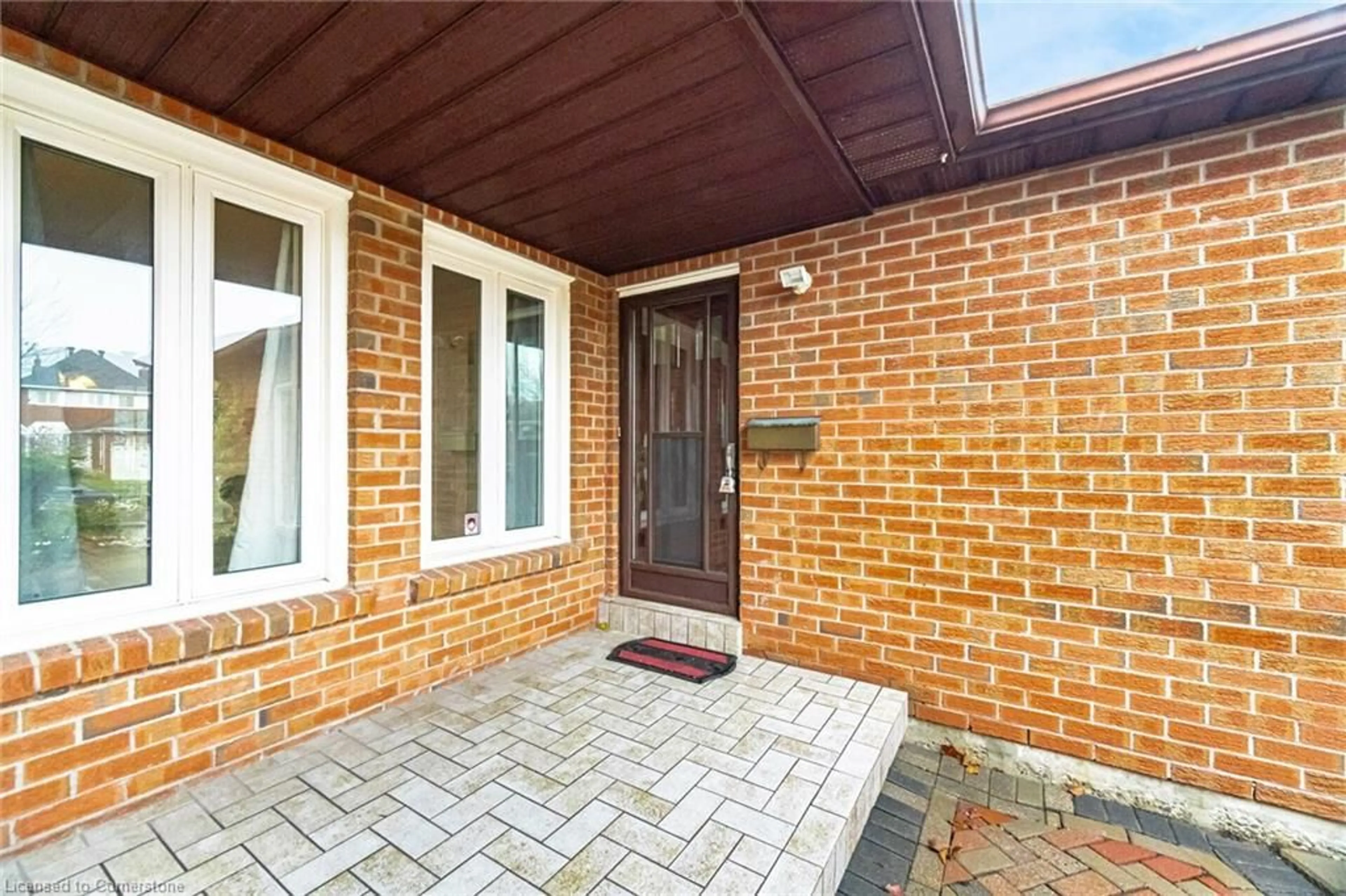 Home with brick exterior material, street for 140 Lord Simcoe Dr, Brampton Ontario L6S 5H3