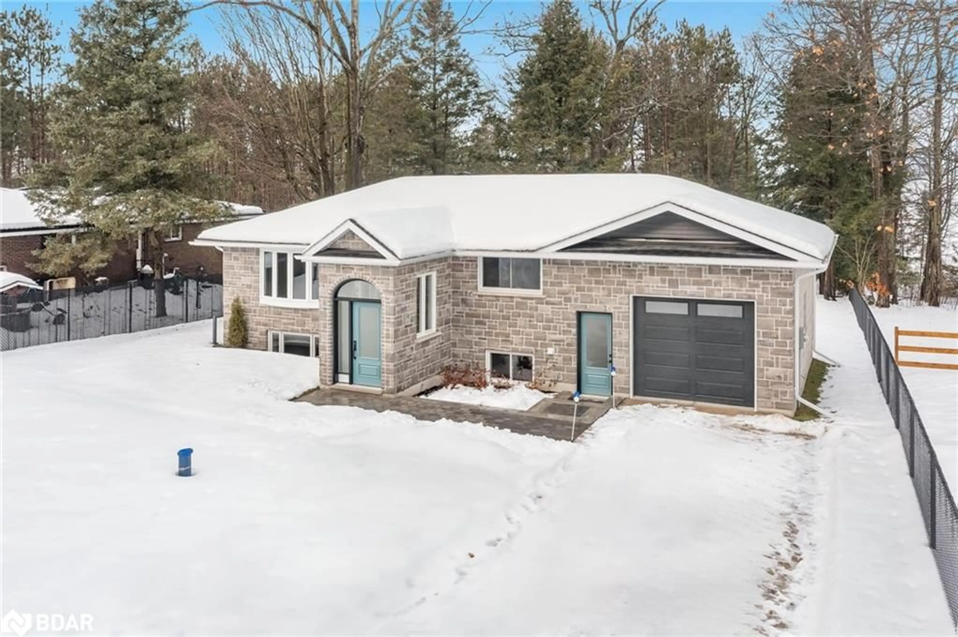 A pic from outside/outdoor area/front of a property/back of a property/a pic from drone, street for 2386 South Orr Lake Rd, Elmvale Ontario L0L 1P0