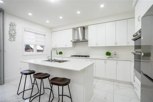 Additional property image - 158 Agro St