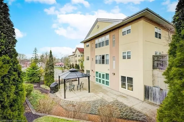 8 Huron St #311, Lindsay 4