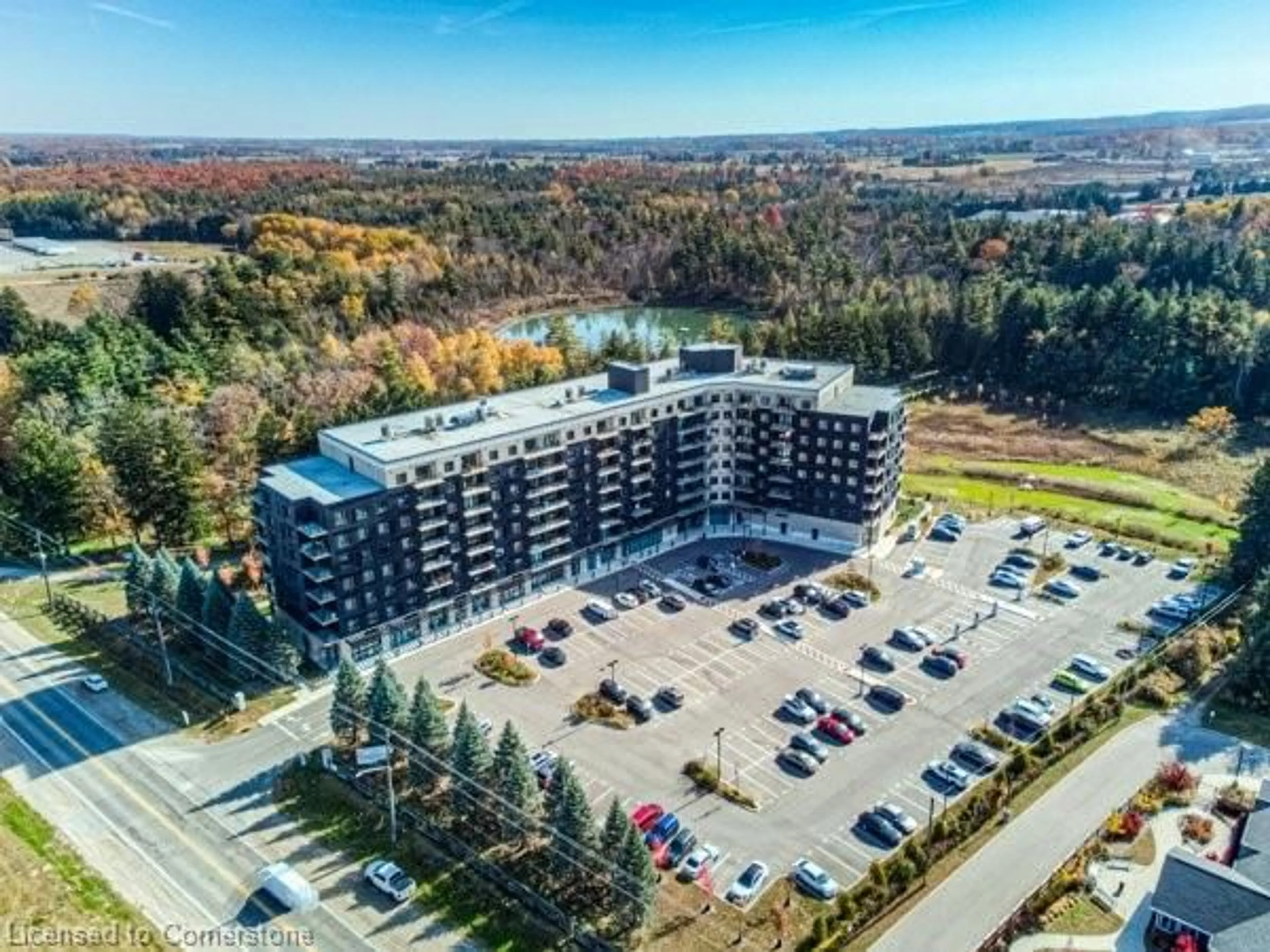 A pic from outside/outdoor area/front of a property/back of a property/a pic from drone, building for 525 New Dundee Rd #524, Kitchener Ontario N2P 0K8