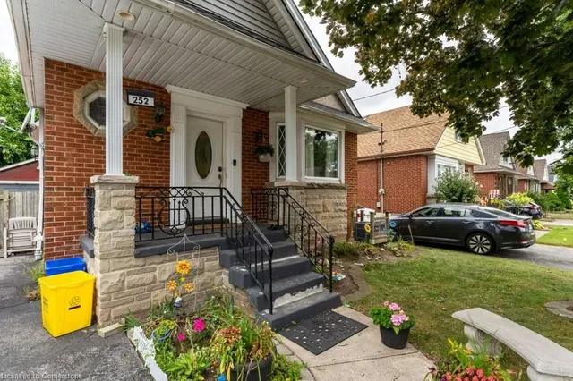 Additional property image - 252 Glencairn Ave