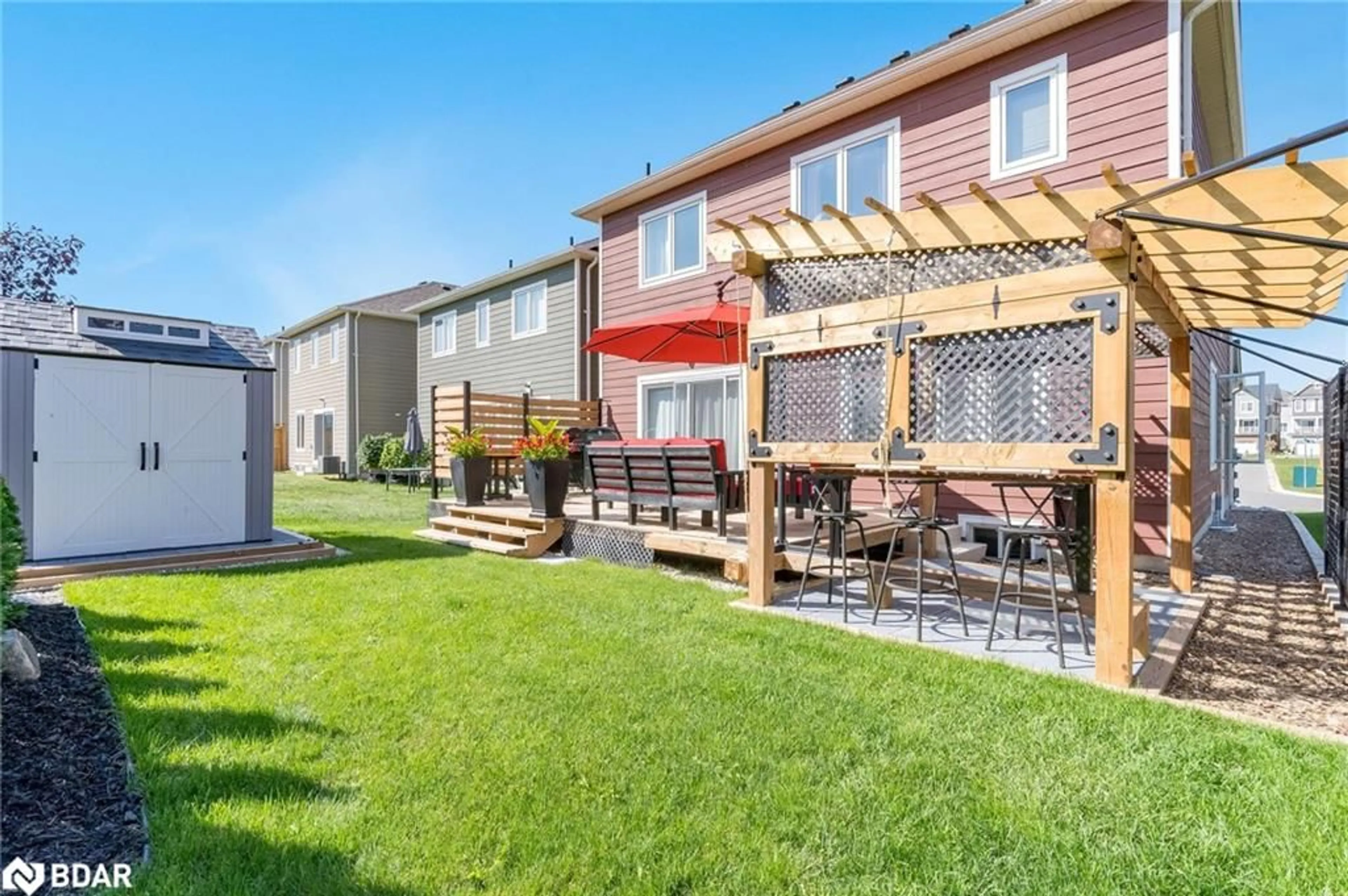 Patio, street for 26 Dunes Dr, Wasaga Beach Ontario L9Z 0J1