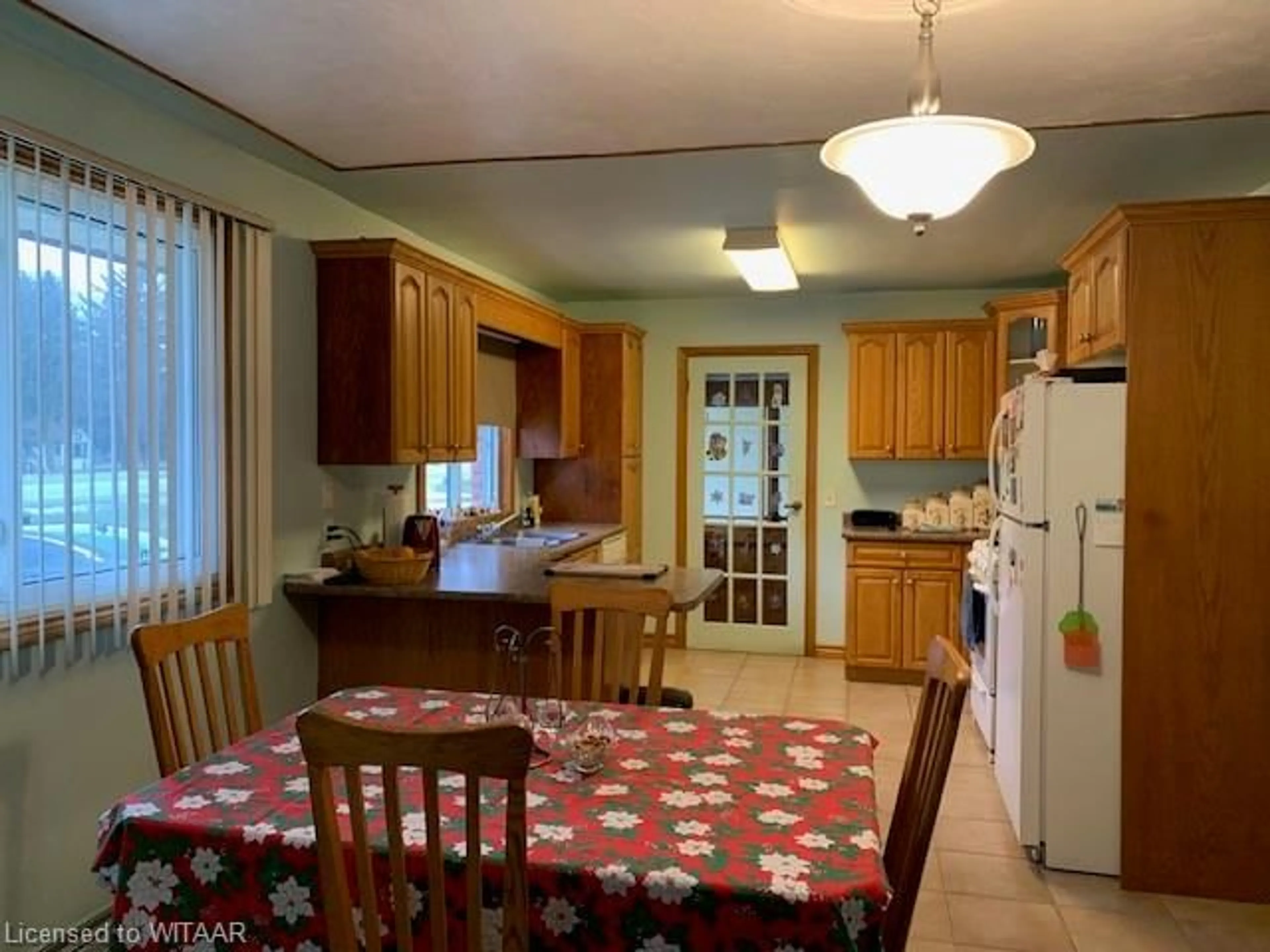 Standard kitchen, unknown for 170 Highway #3, Courtland Ontario N0J 1E0