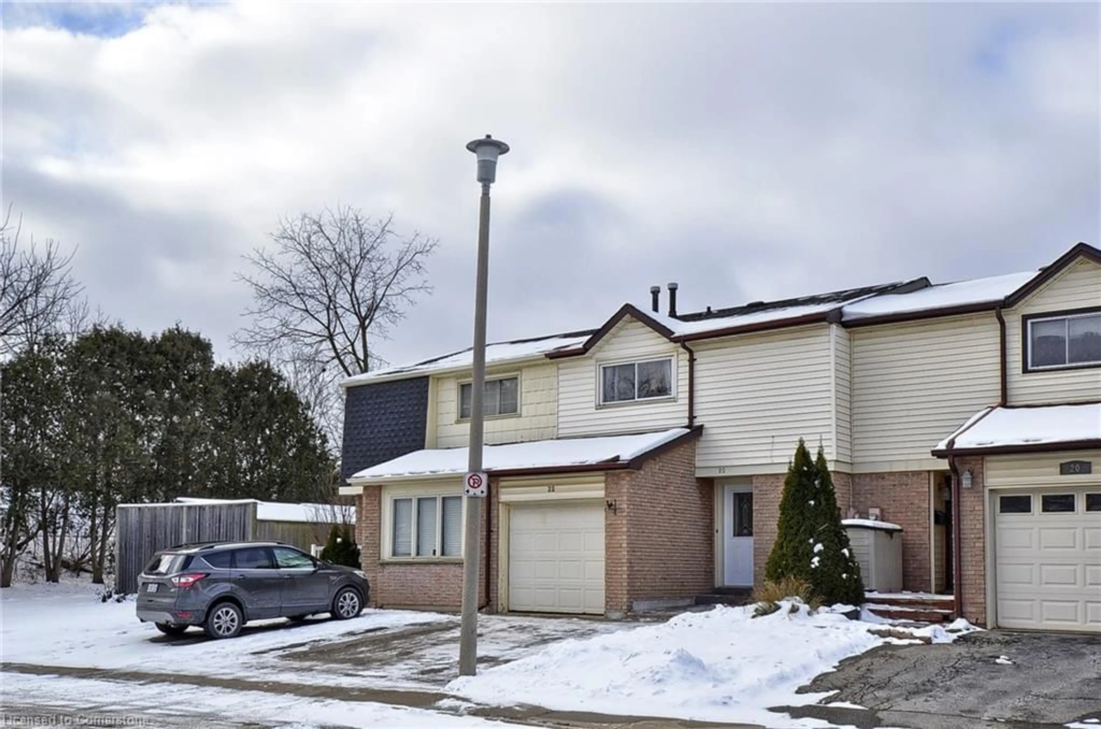 Unknown for 22 Westmount Mews, Cambridge Ontario N1S 4J1