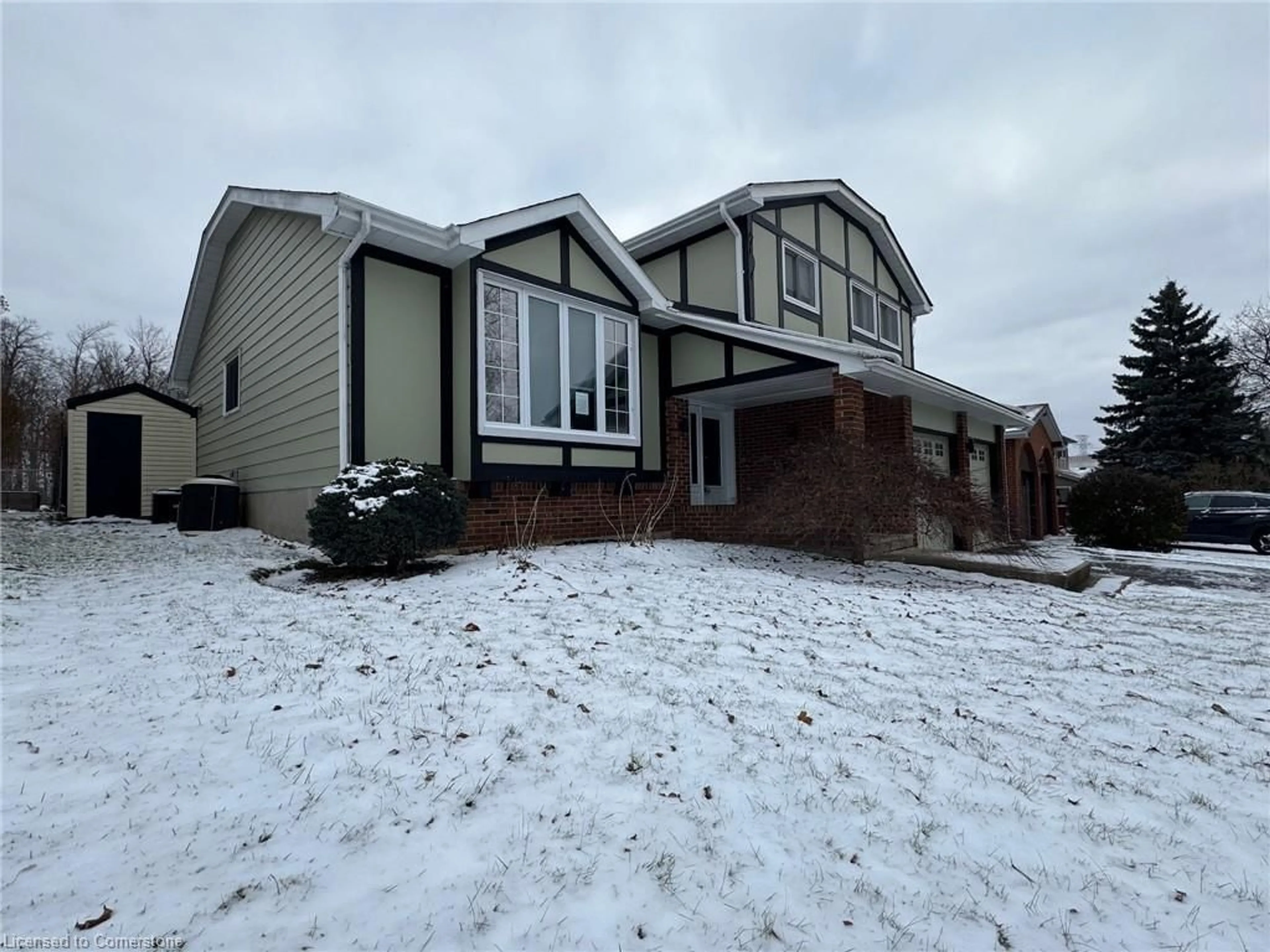 Home with vinyl exterior material, unknown for 50 Winding Way, Kitchener Ontario N2N 1M1