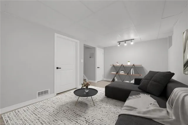 Additional property image - 11 Harrisford St Unit 109