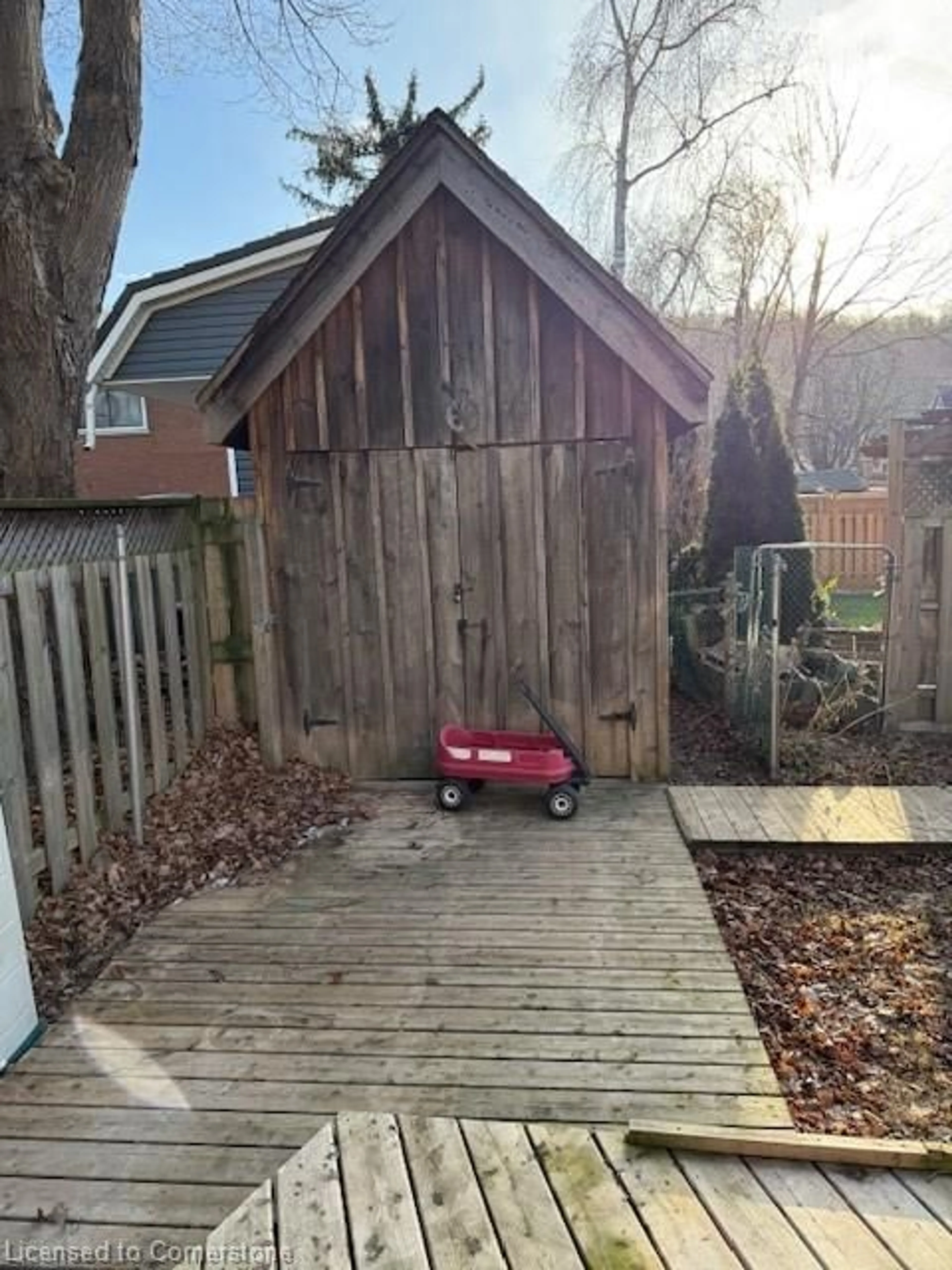 Shed for 265 Emerson St, Hamilton Ontario L8S 2Y5