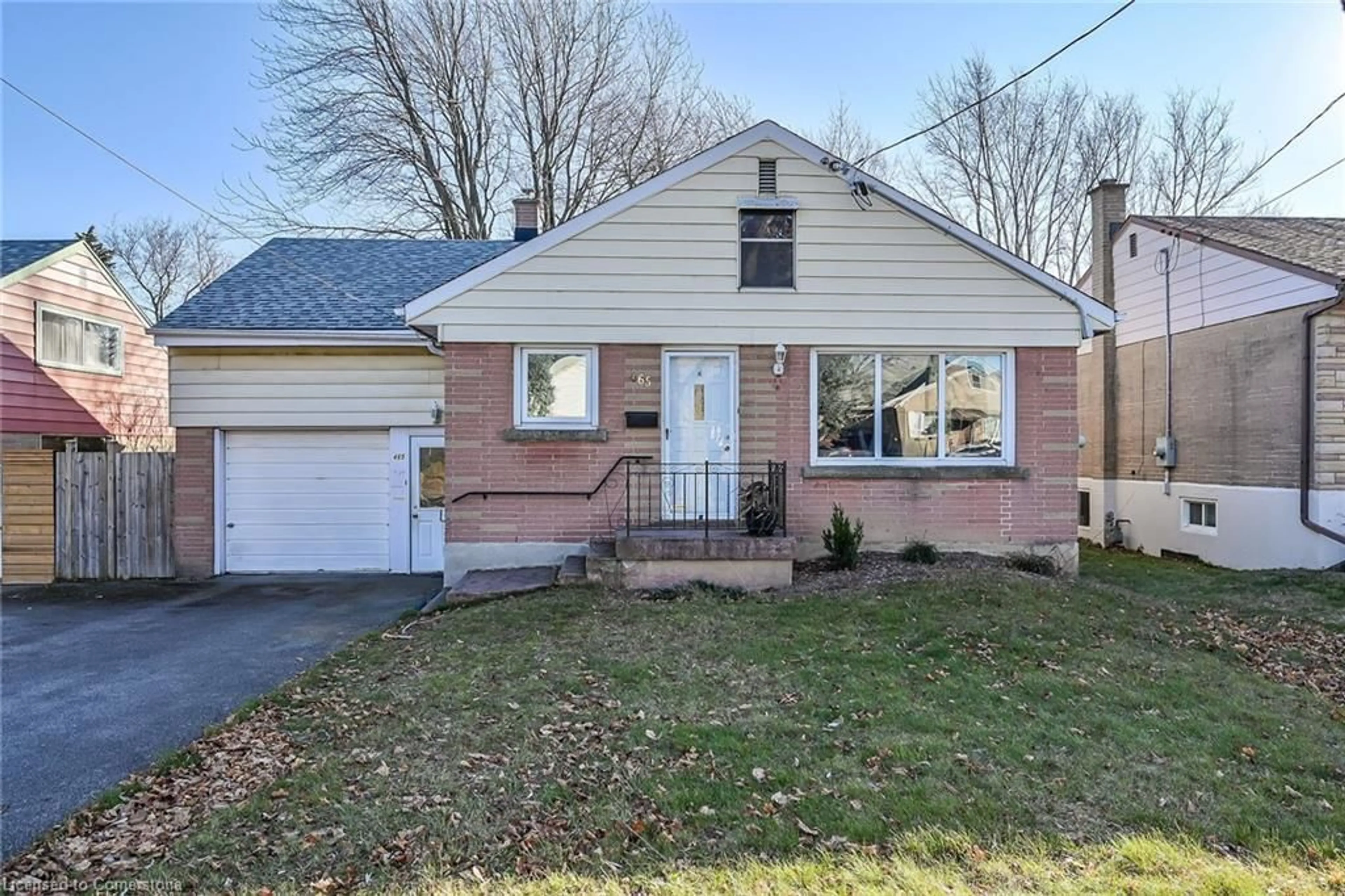 Home with brick exterior material, street for 465 East 36th St, Hamilton Ontario L8V 4A4