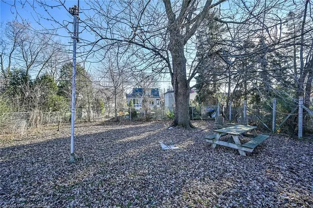 Additional property image - 465 East 36th St