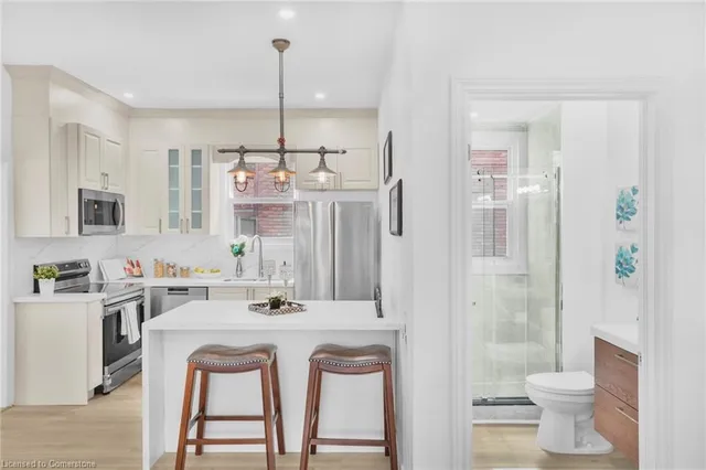 Additional property image - 582 Wentworth St