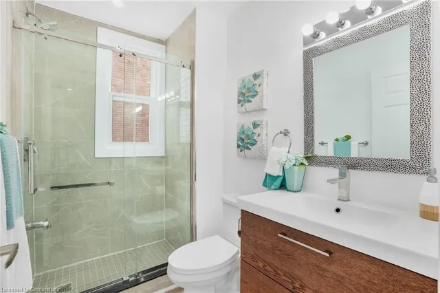 Additional property image - 582 Wentworth St