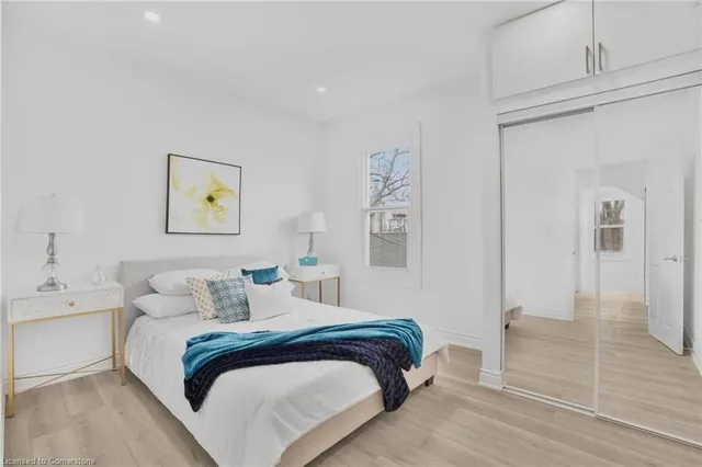 Additional property image - 582 Wentworth St