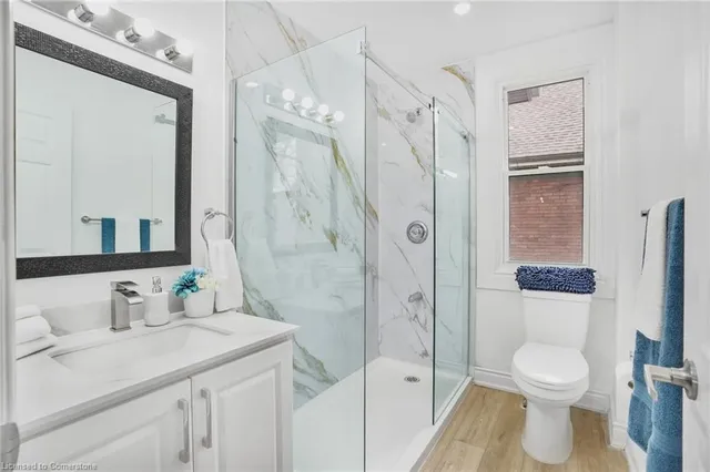 Additional property image - 582 Wentworth St