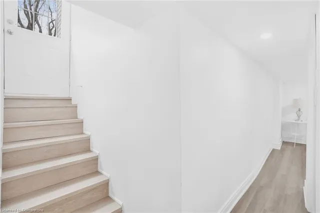 Additional property image - 582 Wentworth St