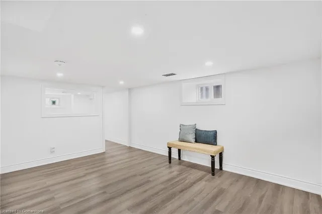 Additional property image - 582 Wentworth St