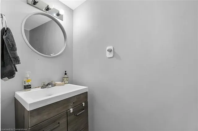 Additional property image - 1300 Upper Ottawa St Unit 12
