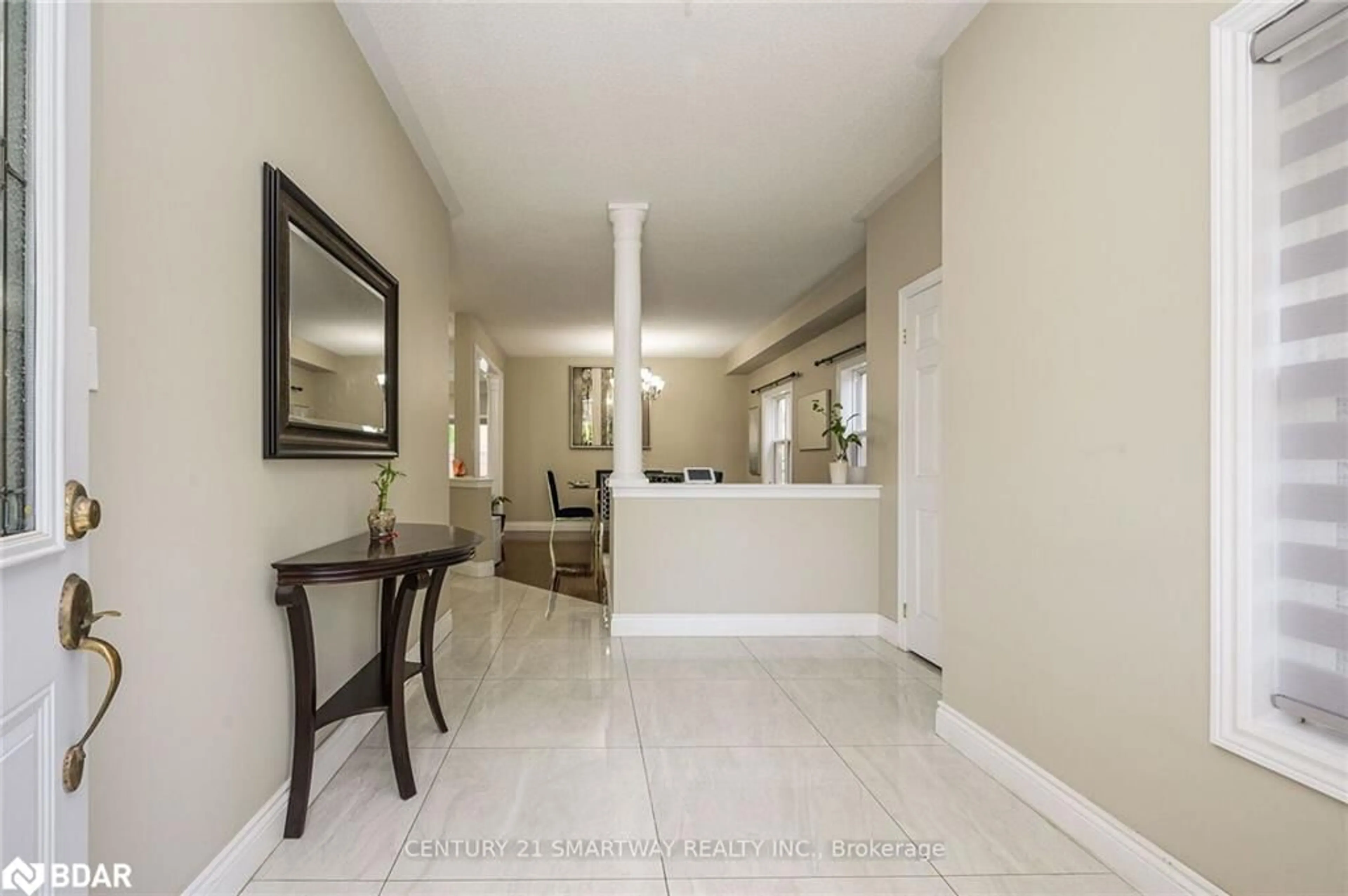 Indoor entryway for 159 Wright Crescent Cres, Niagara-on-the-Lake Ontario L0S 1J0