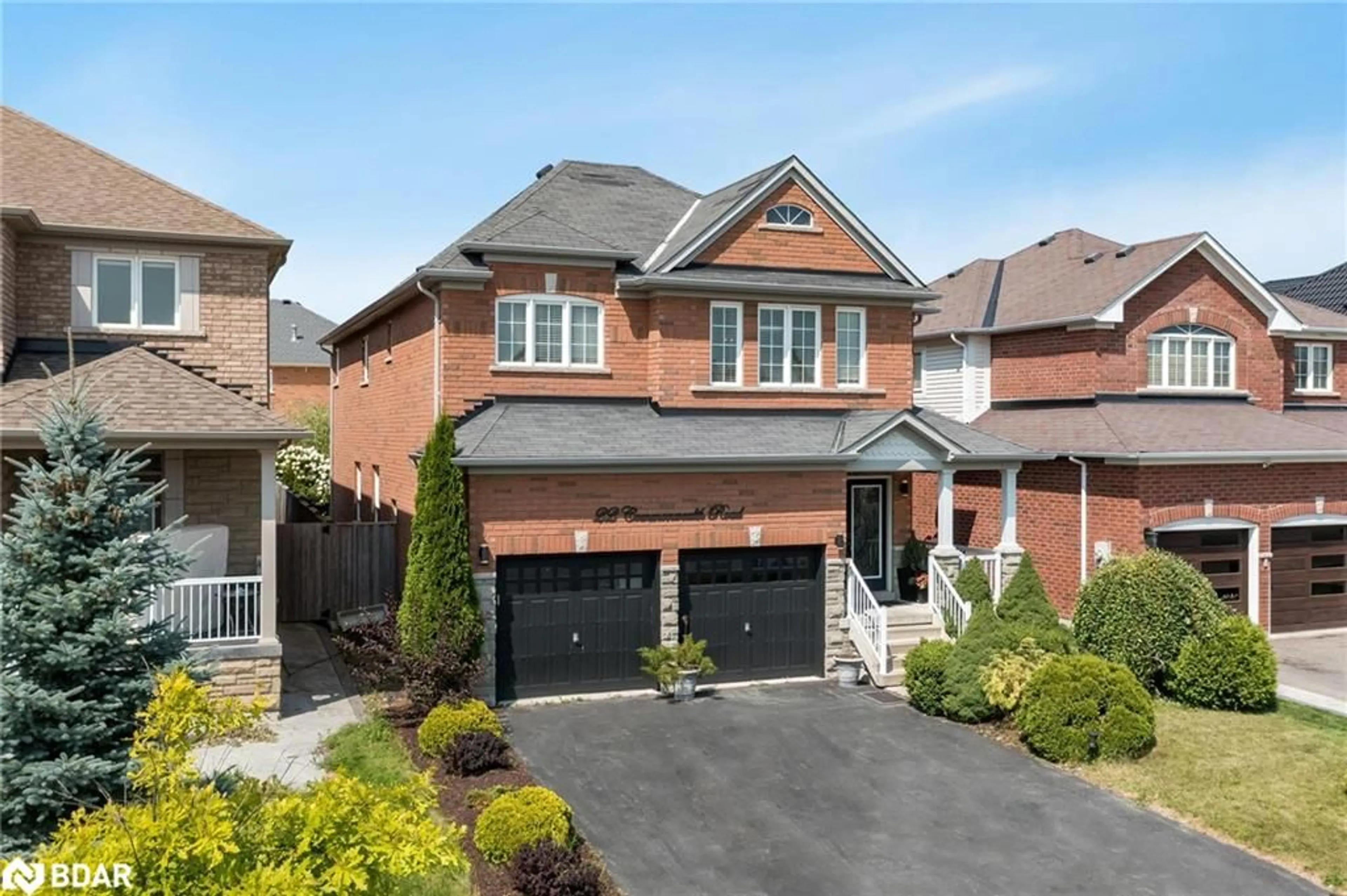 Home with brick exterior material, street for 22 Commonwealth Rd, Barrie Ontario L4M 0E1