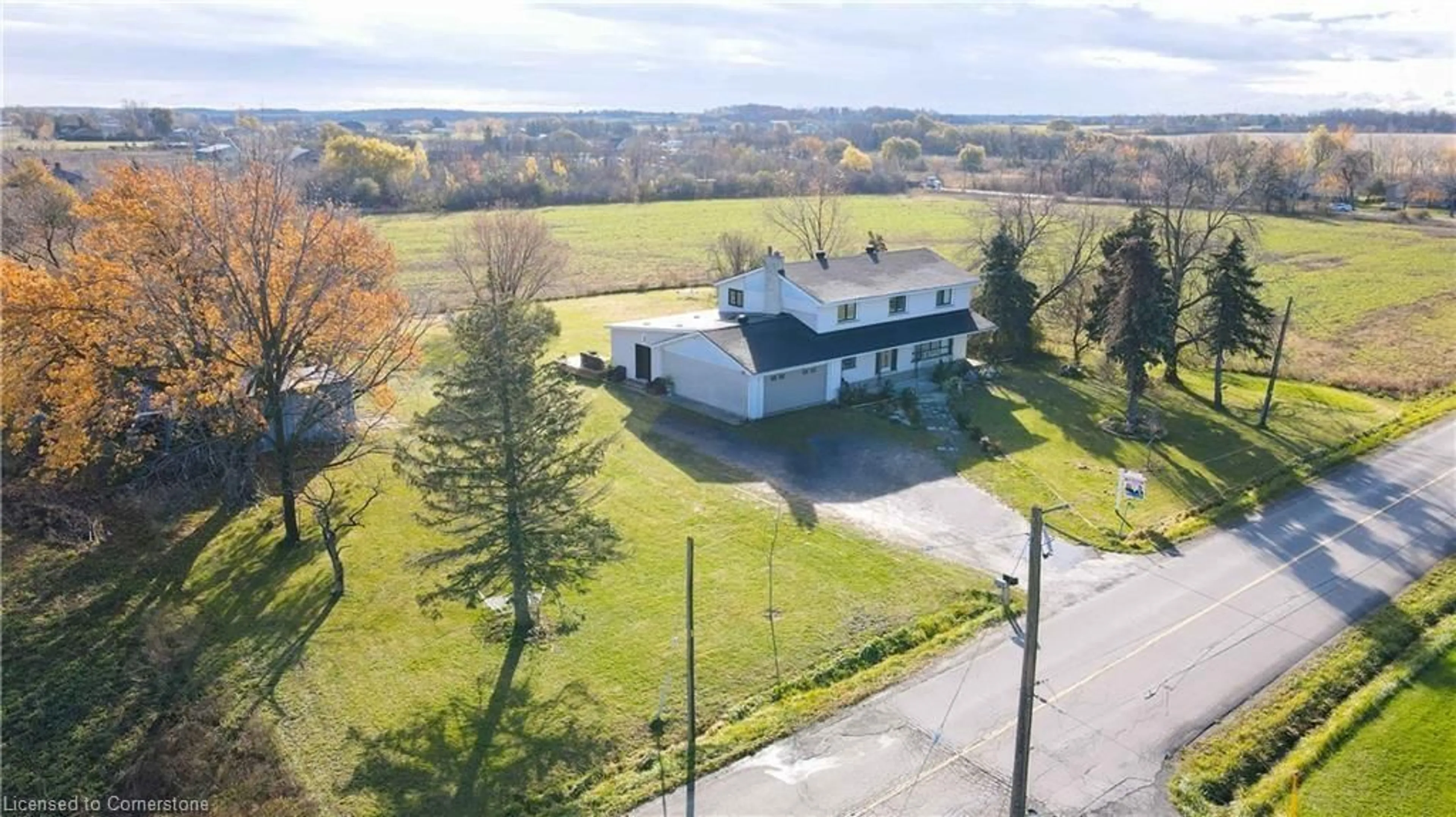 A pic from outside/outdoor area/front of a property/back of a property/a pic from drone, unknown for 298 Second Rd, Stoney Creek Ontario L6J 3J4