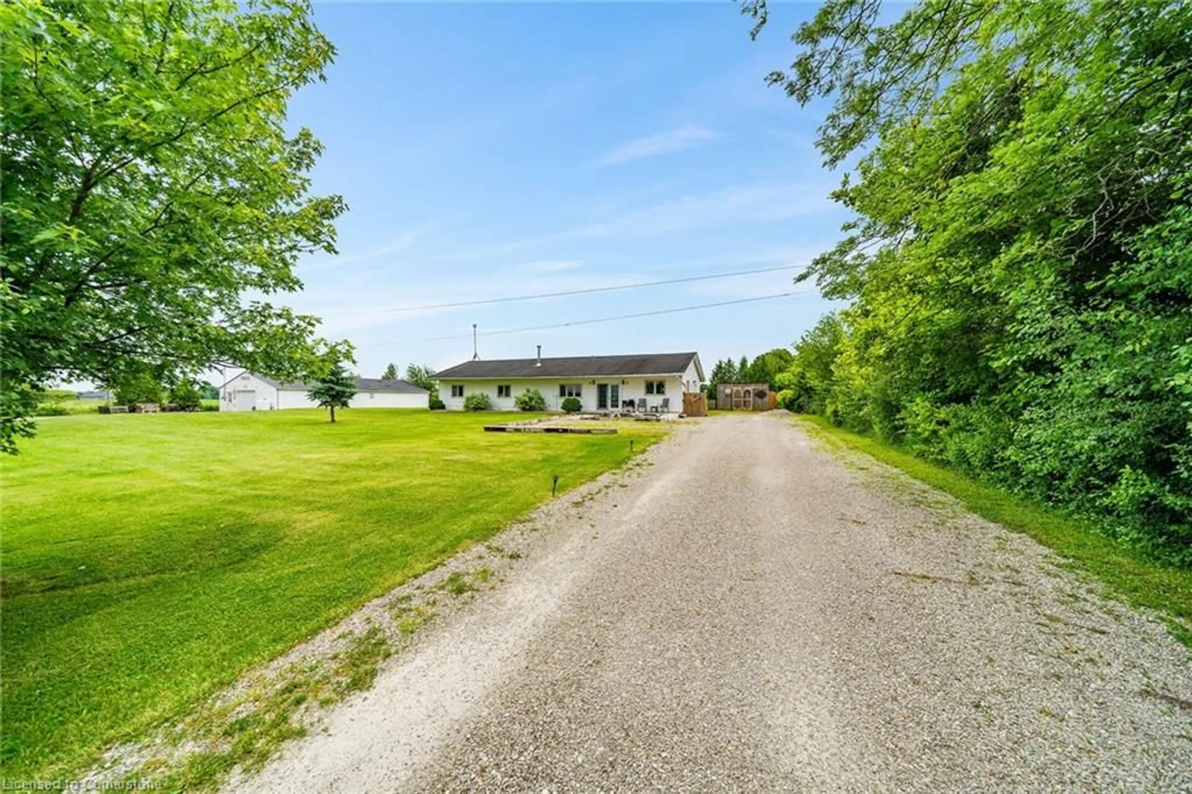 A pic from outside/outdoor area/front of a property/back of a property/a pic from drone, water/lake/river/ocean view for 1586 Concession 6 Walpole Rd, Jarvis Ontario N0A 1J0