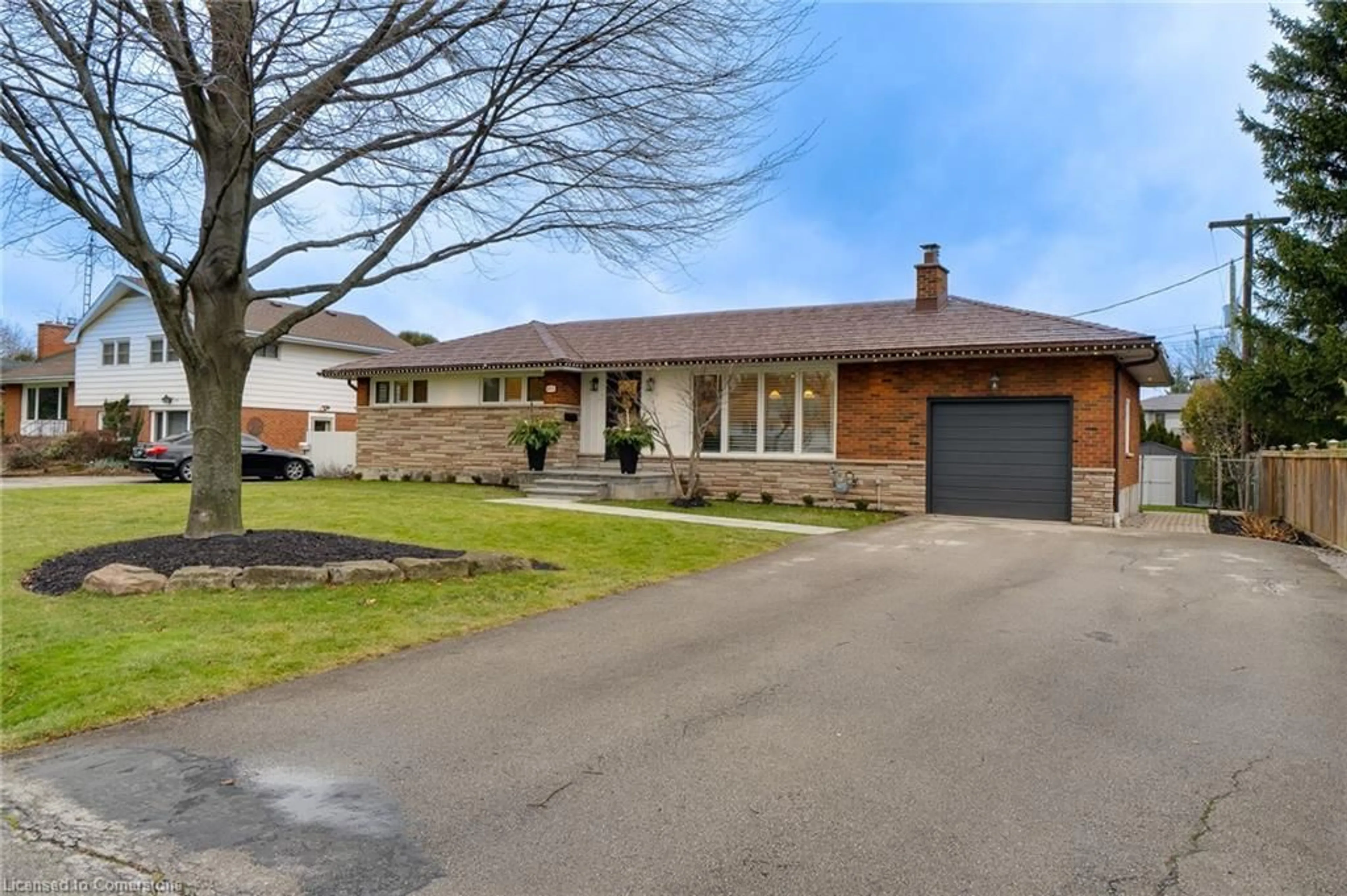 Home with brick exterior material, street for 685 Iroquois Ave, Ancaster Ontario L9G 3B6