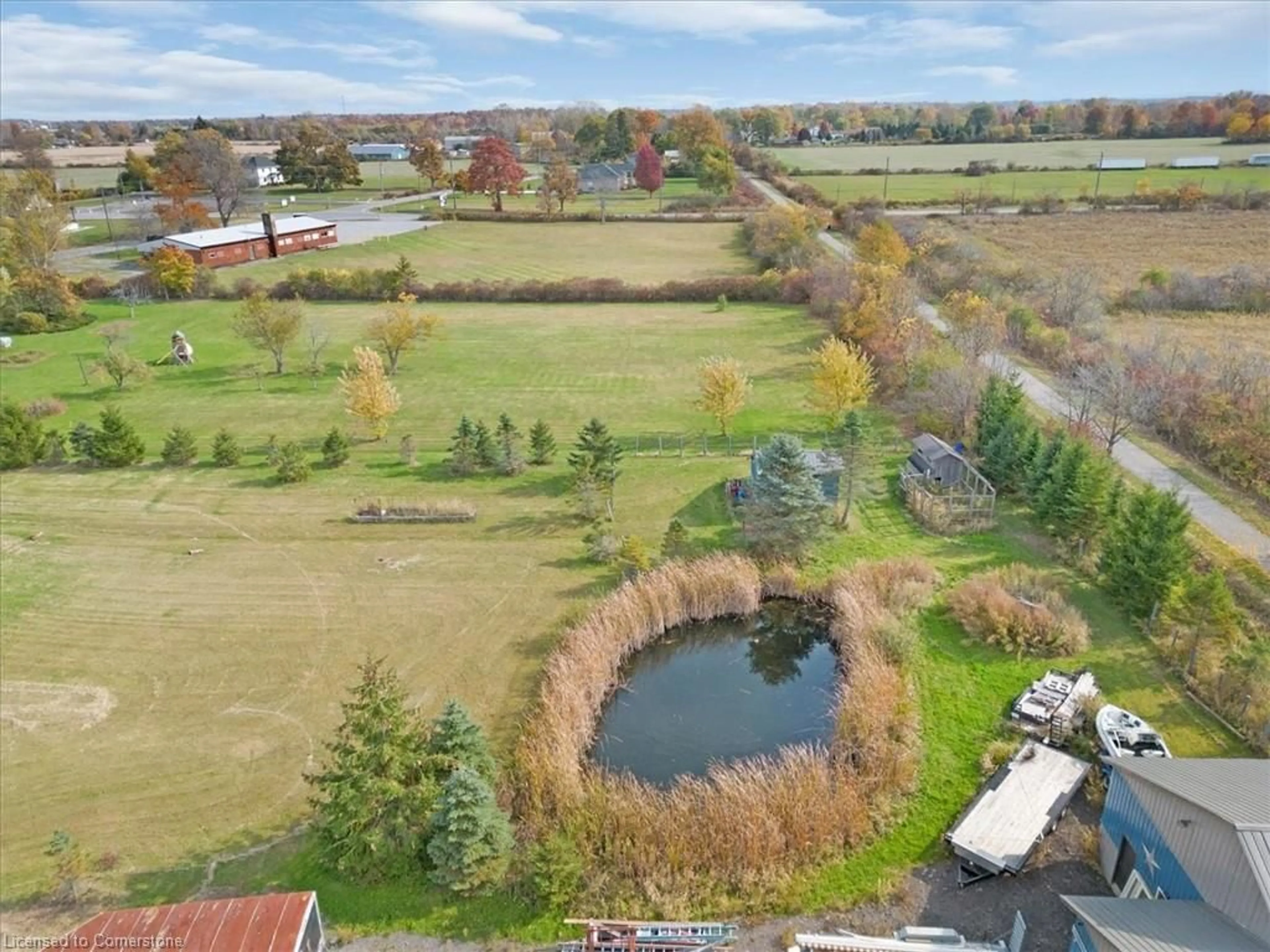 A pic from outside/outdoor area/front of a property/back of a property/a pic from drone, water/lake/river/ocean view for 4821 Sherkston Rd, Sherkston Ontario L0S 1R0