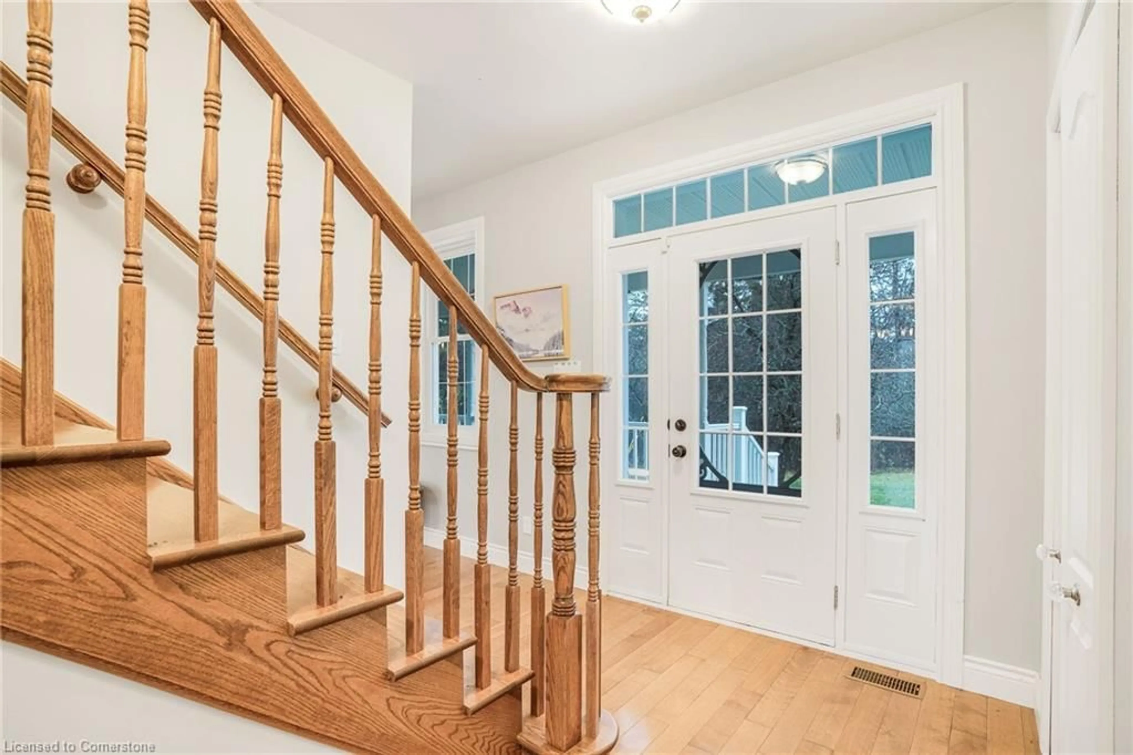 Indoor entryway for 3278 Vallance Rd, Apple Hill Ontario K0C 1B0