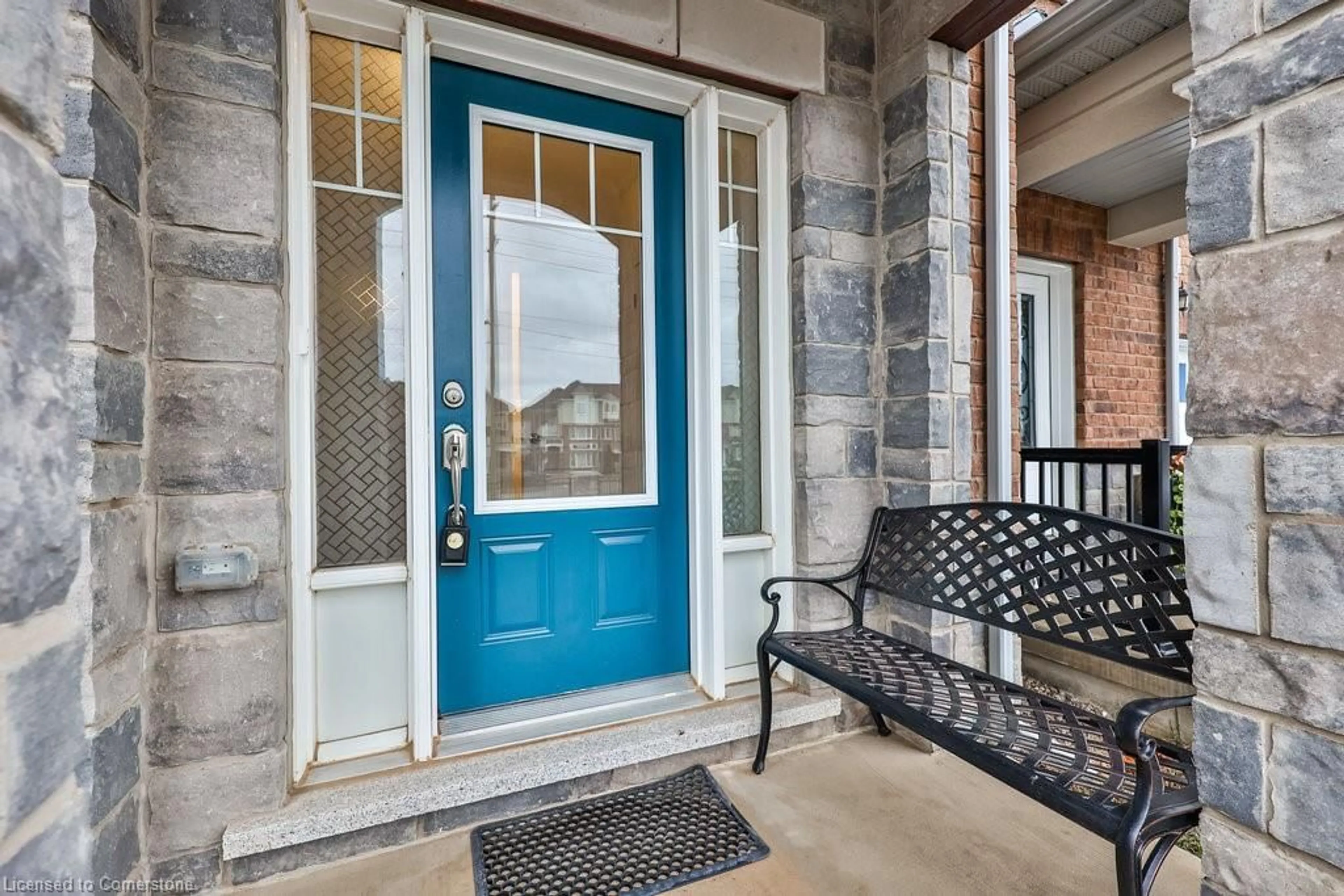 Indoor entryway for 3110 Michelangelo Rd, Burlington Ontario L7M 0Z7