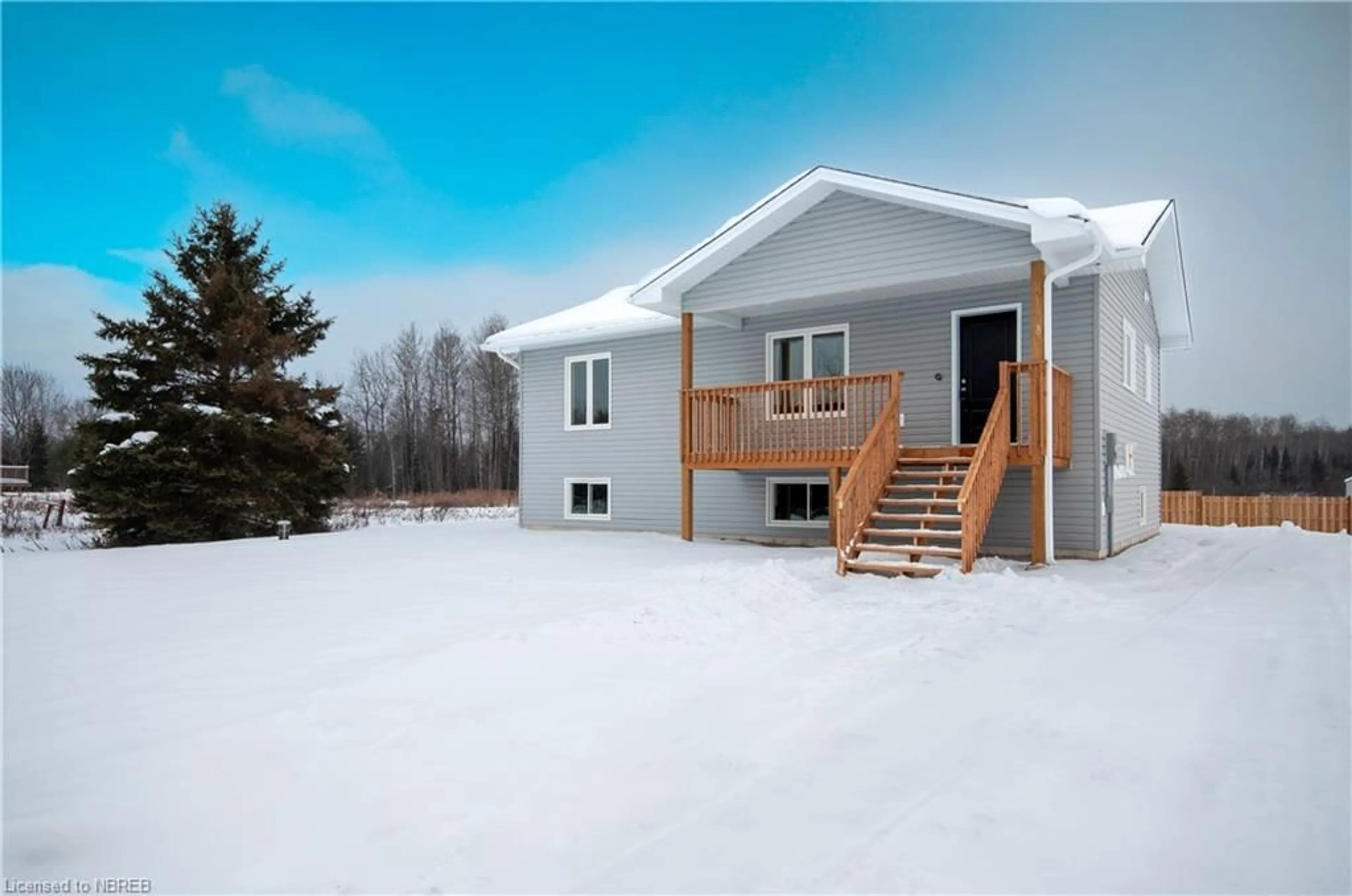 Home with vinyl exterior material, unknown for 302 Talon Cres, Rutherglen Ontario P0H 2E0