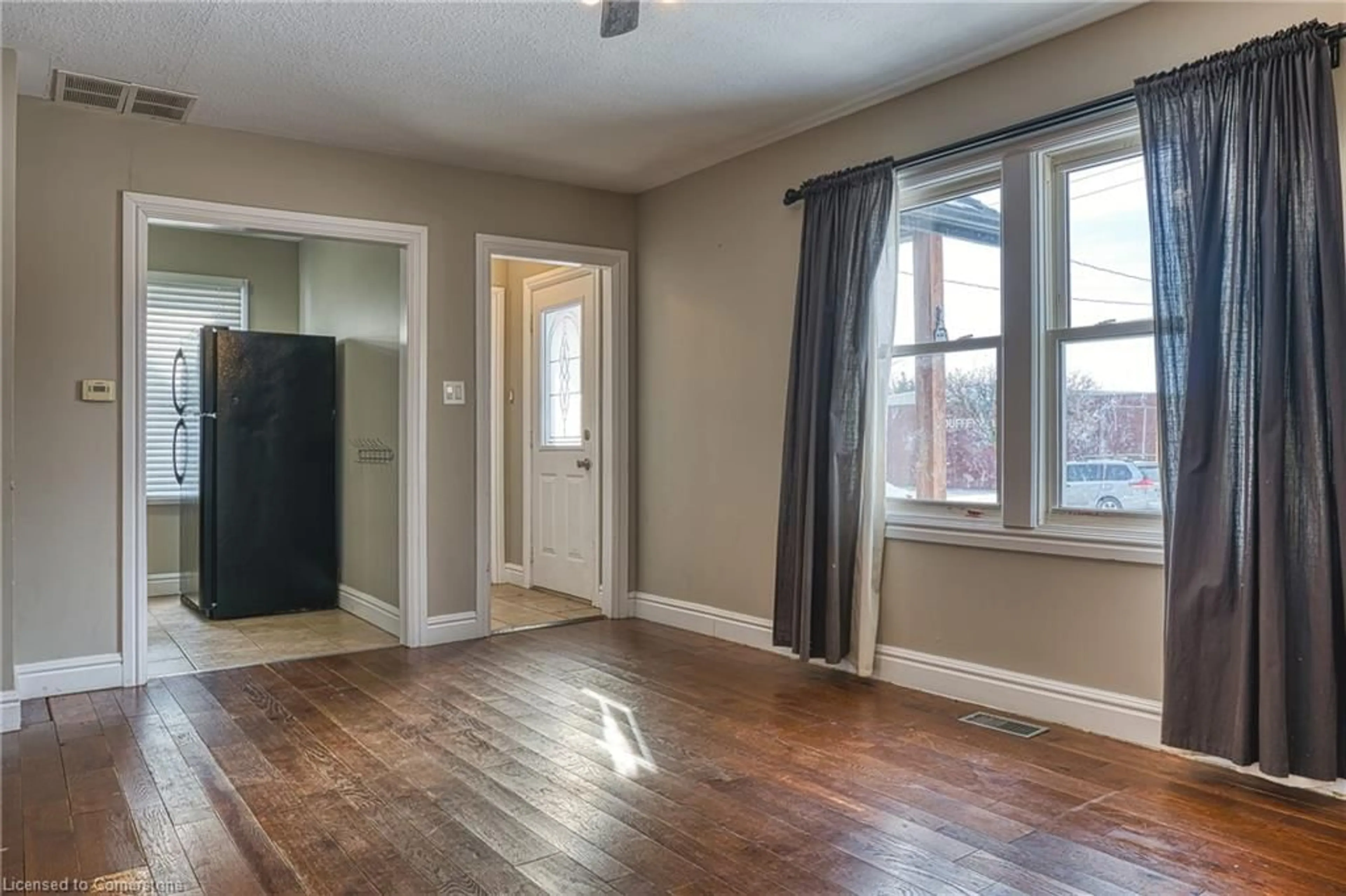 A pic of a room for 38 Oakwood St, Stratford Ontario N5A 2G1