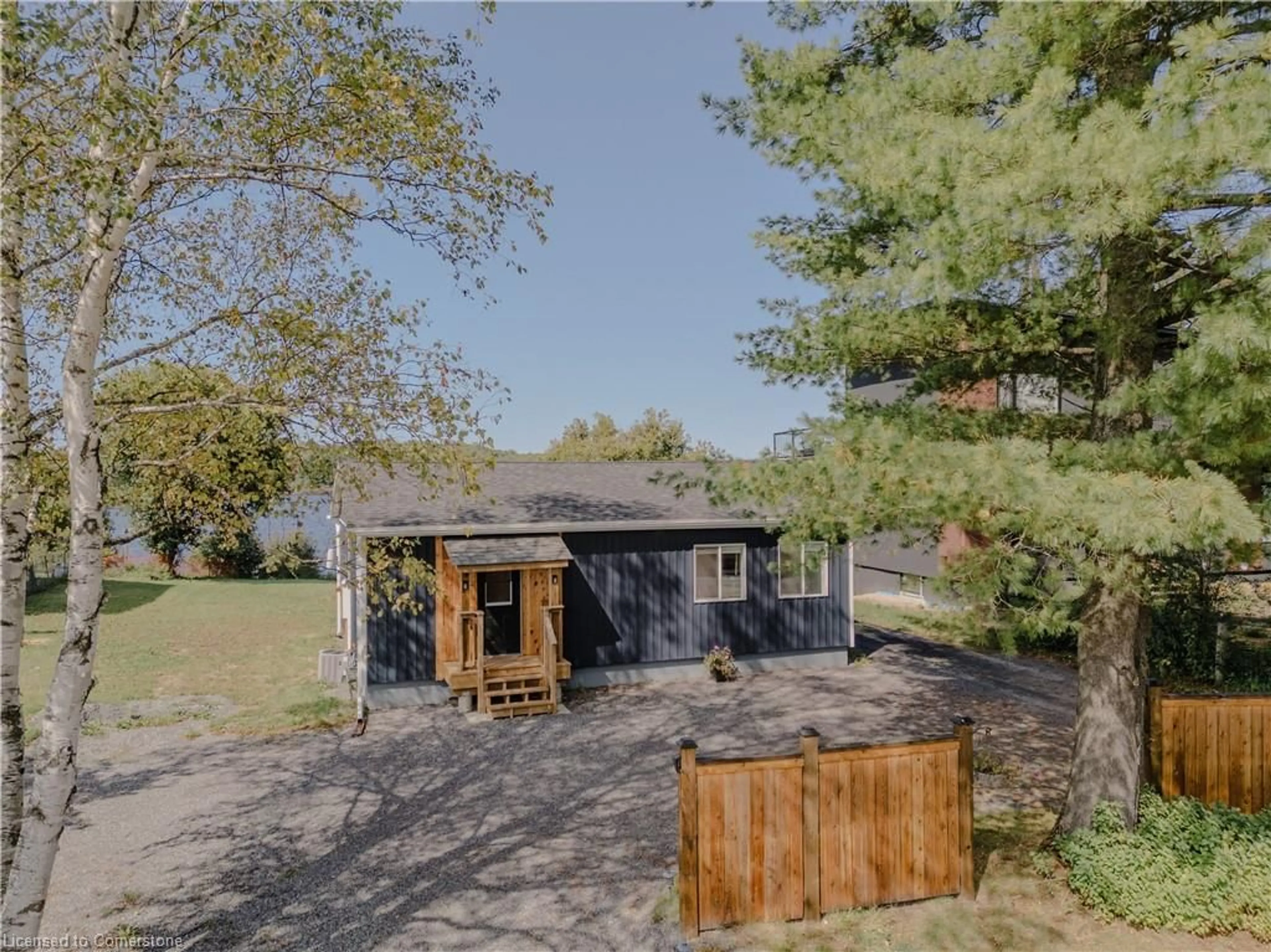 A pic from outside/outdoor area/front of a property/back of a property/a pic from drone, unknown for 36 Ottawa St, South River Ontario P0A 1X0