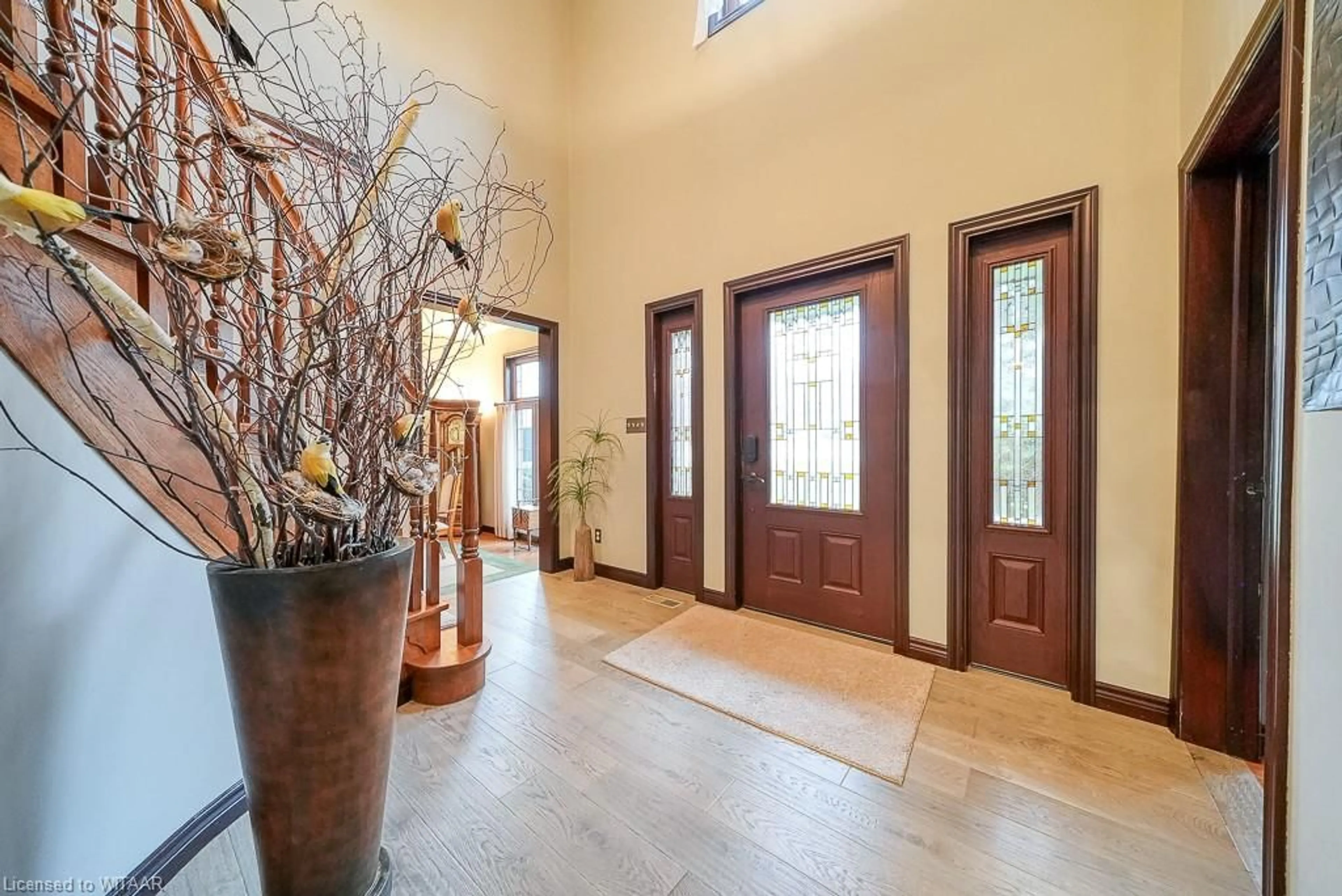 Indoor foyer for 49 Elisabeth St, Innerkip Ontario N0J 1M0